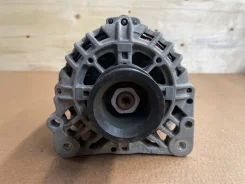 ��������� Volkswagen GOLF 2000 030903023J MK4 AGU 030903023J ����