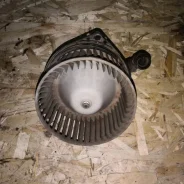 �������� ����� Nissan NP300 27220VJ400 27220VJ400 ����