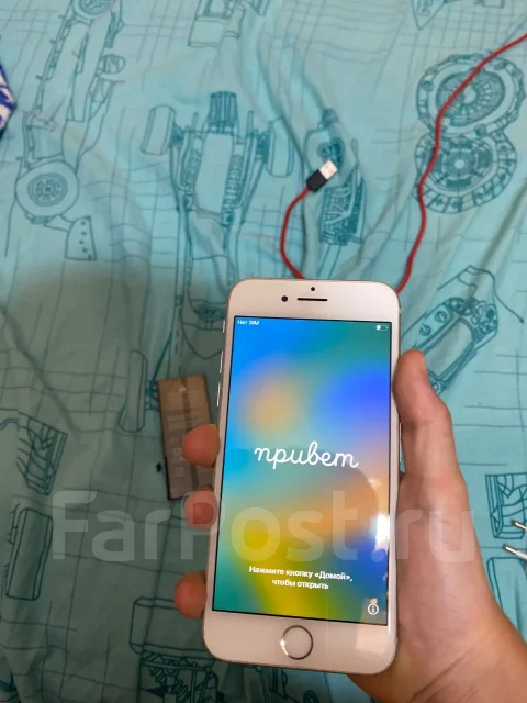 Apple iPhone 8. �/�, 32 ��, �����, 4G LTE ����