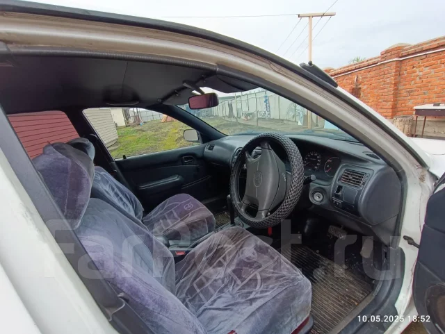 Toyota Corolla. �������, ��������, 1.5 (97��.�.), ������, 100 000����. �� ����
