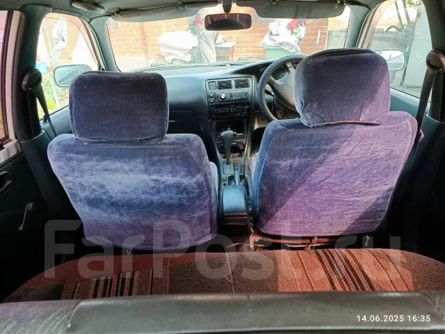 Toyota Corolla. �������, ��������, 1.5 (97��.�.), ������, 100 000����. �� ����