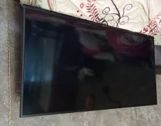 iFFALCON. LED ����