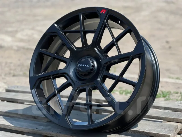 Zeekr. 8.5x21", 5x108, ET40, �� 63,4���. ����