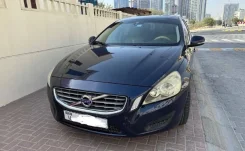 Volvo S60 ����