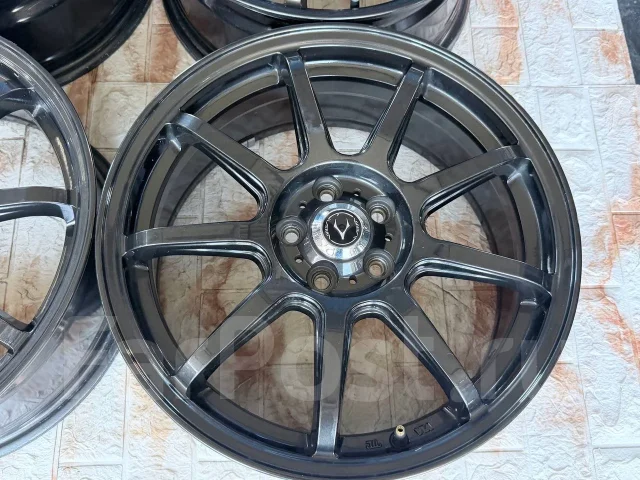 Vatrra. 7.0x17", 5x100, ET50 ����