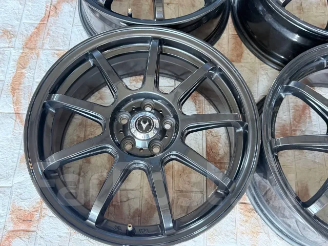 Vatrra. 7.0x17", 5x100, ET50 ����