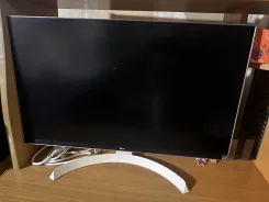 LG. 27", ���������� �� (LCD, LED, QLED) ����