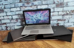 Acer. 15.6", 2,4����, ��� 16 ��, ���� 256���, WiFi: 1, Bluetooth: 1, ����������� �� 8��. ����