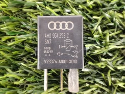 ���� Audi Q7 2014 4H0951253C 4LB 4H0951253C ����