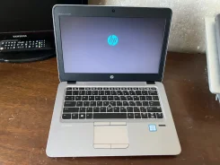 HP EliteBook 820 G3. 12.5", 2,3����, ��� 8 ��, ���� 240���, WiFi: 1, Bluetooth: 1, ����������� �� 3��. ����