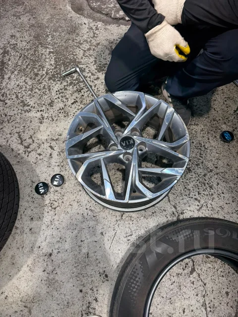 Kia. x17" ����