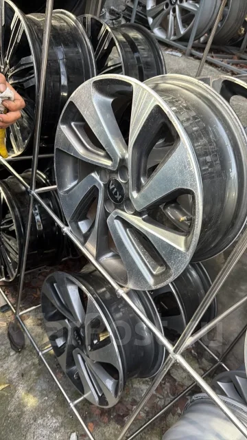 Kia. x17" ����