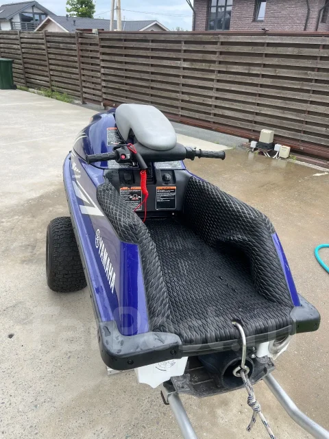 Yamaha SuperJet-700 ����