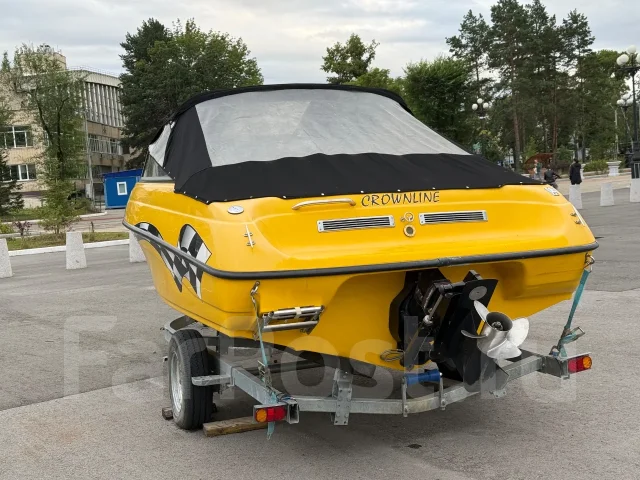 Crownline. 2002 ���, ����� 5,5��., ��������� ������������, 220��.�., ������ ����