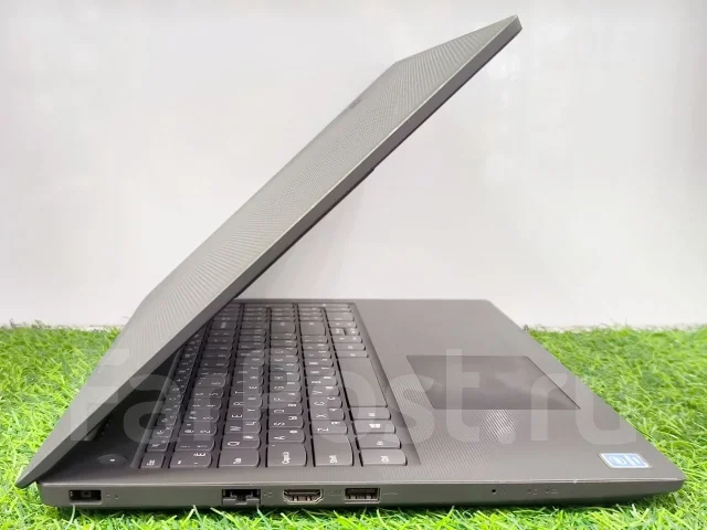 Lenovo V130-15IGM. 15.6", WiFi: 1, Bluetooth: 1 ����