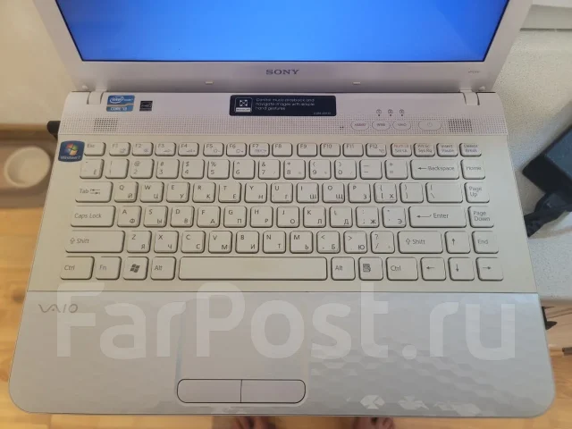 Sony VAIO. 15.6", 2,1����, ��� 4 ��, ���� 500���, WiFi: 1, Bluetooth: 1, ����������� �� 30��. ����