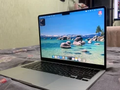 Apple MacBook Air 13 2022. 13", 3,5����, ��� 8 ��, ���� 256���, WiFi: 1, Bluetooth: 1, ����������� �� 18��. ����