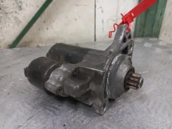 ������� Volkswagen Golf 4 020911023F 1.4L 16V AXP 020911023F ����