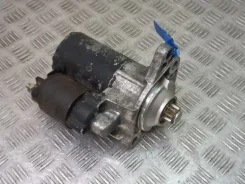 ������� Volkswagen Golf 4 020911023F 1.6 020911023F ����