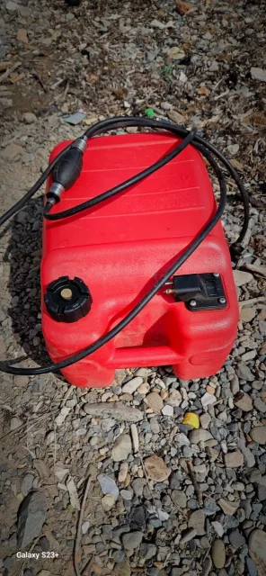 Solar 330. 2025 ���, ����� 3,3��., ��������� ���������, 18��.�., ������ ����