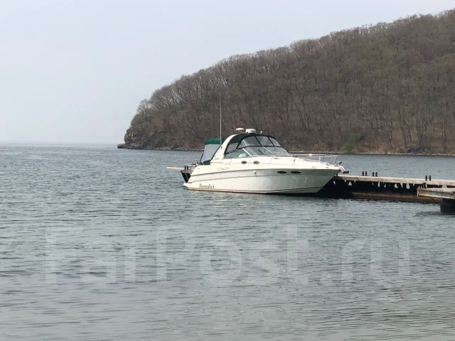 Searay Sundancer. 2000 ���, ����� 9,6��., ��������� ������������, 440��.�., ������ ����