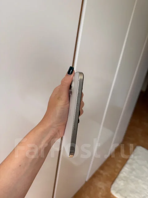 Apple iPhone 16 Pro. �/�, 256 ��, �����, eSIM ����