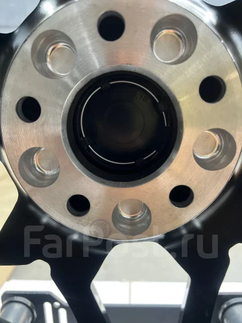 LiXiang. 8.5x20", 5x112, ET35, �� 66,6���. ����