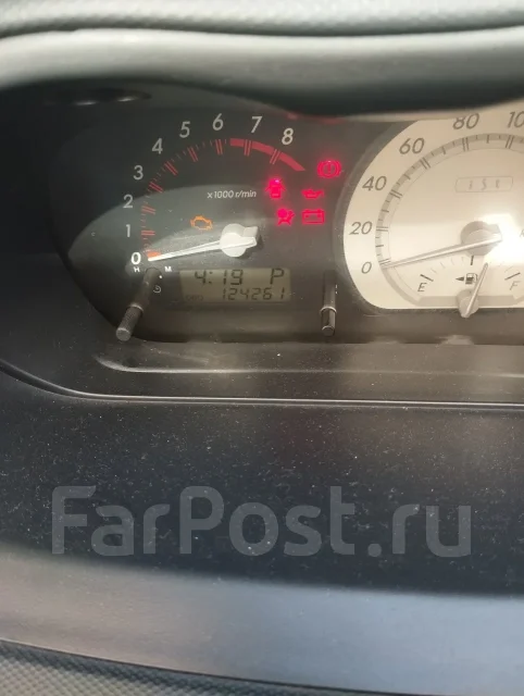 Toyota ist. �������, ��������, 1.3 (87��.�.), ������, 125 000����. �� ����