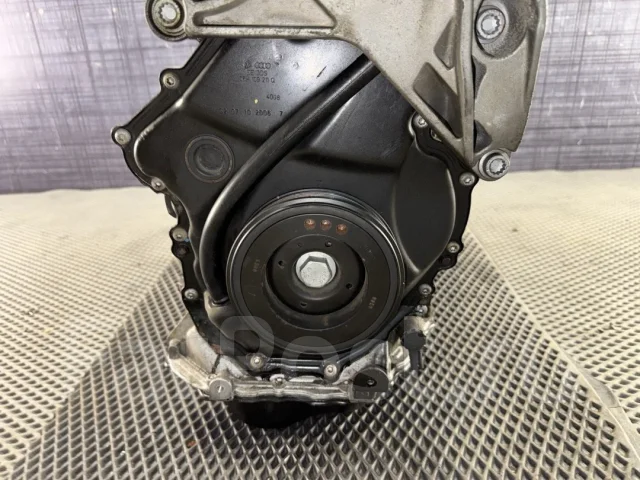 ��������� AUDI A3 2008 06J100034T 8P CCZA 06J100034T ����