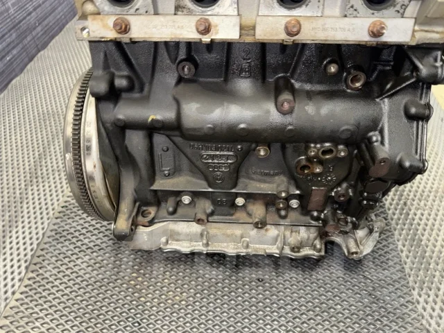 ��������� AUDI A3 2008 06J100034T 8P CCZA 06J100034T ����