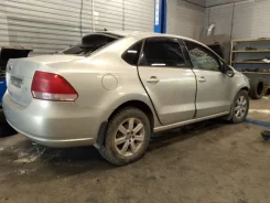 Volkswagen Polo. MK5, CFN ����