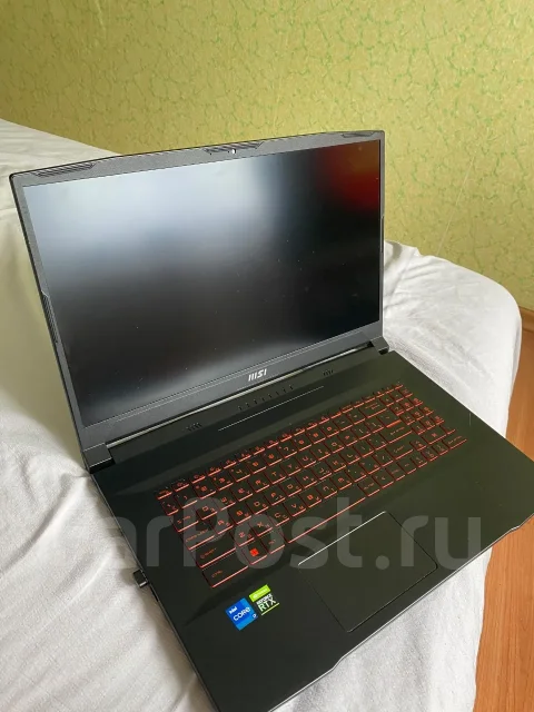 MSI Katana GF76. 17", 2,7����, ��� 32 ��, ���� 1 000���, WiFi: 1, Bluetooth: 1 ����