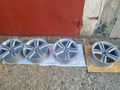 Volkswagen. 8.0x18", 5x112, ET30, �� 57,1���. ����