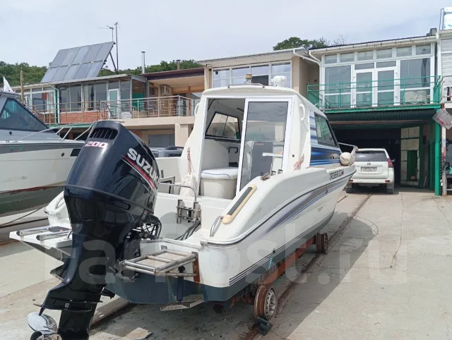 FS-750. 1993 ���, ����� 8��., ��������� ���������, 200��.�., ������ ����