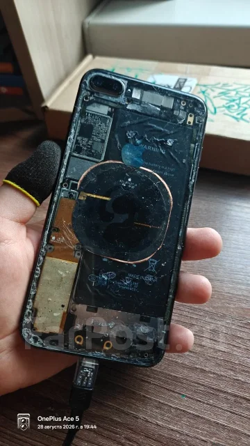 Apple iPhone 8 Plus. �/�, 64 ��, ������, 4G LTE ����