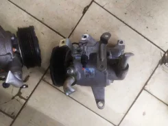 ���������� ������������ Subaru Forester 73111FJ040 73111FJ040 ����