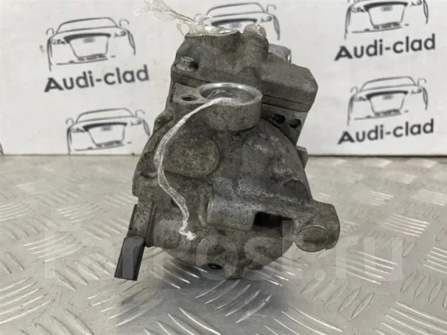 ���������� ������������ Audi A4 8K0260805M B8 8K0260805M ����