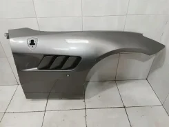 ����� �������� ������ Ferrari GTC4Lusso 1 ��������� (2016-2020) 86519911 ����