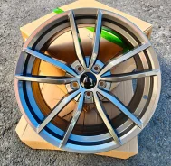 Stuttgart. 7.5x17", 5x100, ET35, �� 57,1���. ����