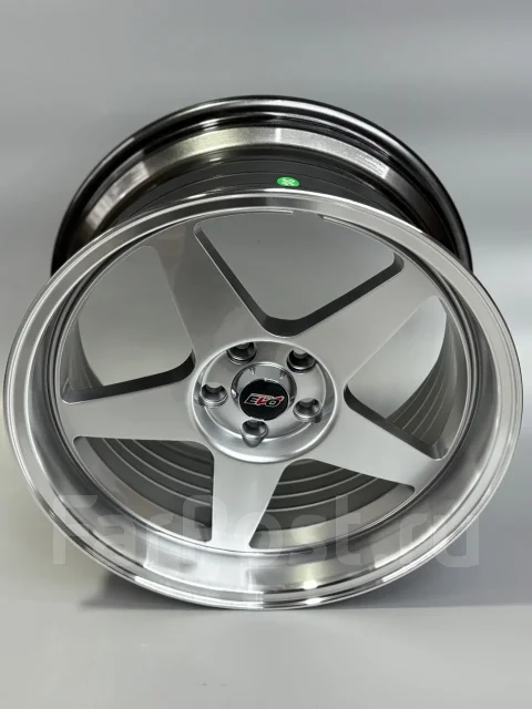 Desmond RegaMaster EVO. 8.5x17", 5x100, ET33, �� 73,1���. ����