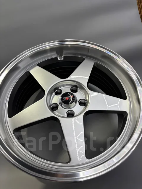 Desmond RegaMaster EVO. 8.5x17", 5x100, ET33, �� 73,1���. ����
