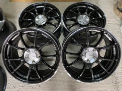 Advan Racing RZIII. 8.5x18", 5x112, ET45, �� 66,6���. ����