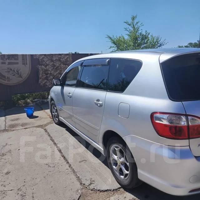 Toyota Ipsum. �������, ��������, 2.4, ������, 200 000����. �� ����