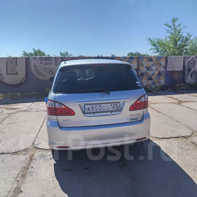 Toyota Ipsum. �������, ��������, 2.4, ������, 200 000����. �� ����