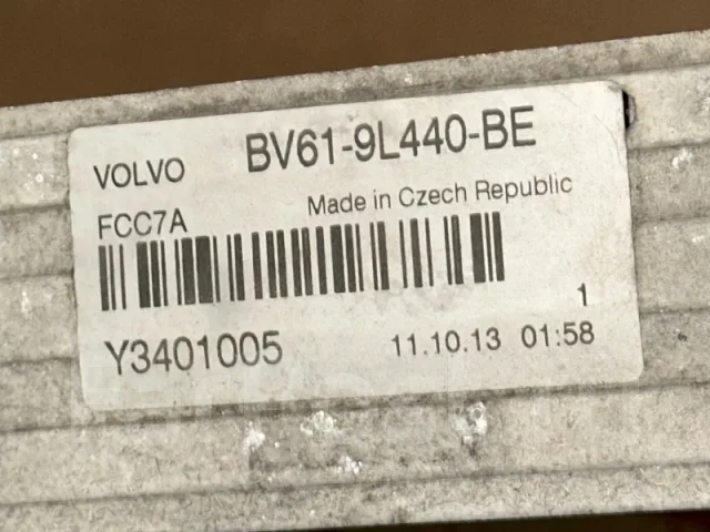 ���������� Volvo S60 2015 31368270 31368270 ����