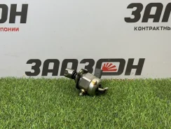 ��������� ����� �������� �������� Volkswagen Passat 2017 04E127025D B8 1.4 CZE 04E127025D ����