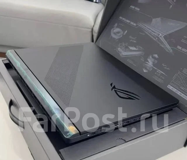 Asus ROG Strix Scar 18 G835LW. 18", ��� 32 ��, ���� 1 000���, WiFi: 1, Bluetooth: 1 ����