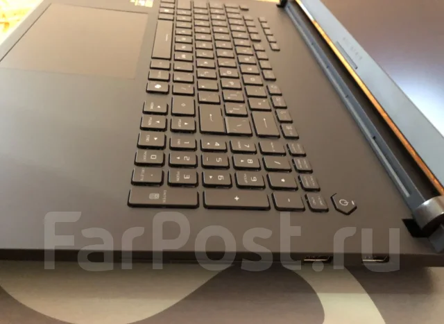Asus ROG Strix Scar 18 G835LW. 18", ��� 32 ��, ���� 1 000���, WiFi: 1, Bluetooth: 1 ����