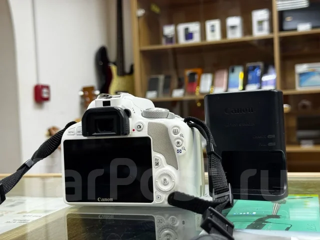 Canon EOS 100D ����