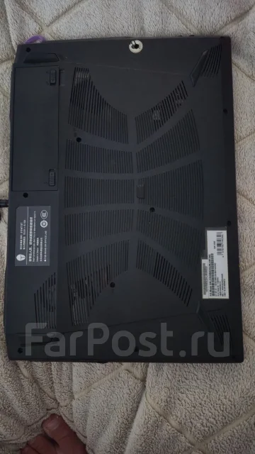 Thunderobot. 15.6", 2,4����, ��� 16 ��, ���� 500���, WiFi: 1, Bluetooth: 1, ����������� �� 1��. ����